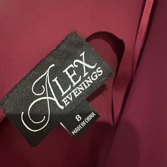 Alex Evenings Women's Sz 8 Slimming Long Side Ruched Dress Wine NWT - Picture 6 of 6